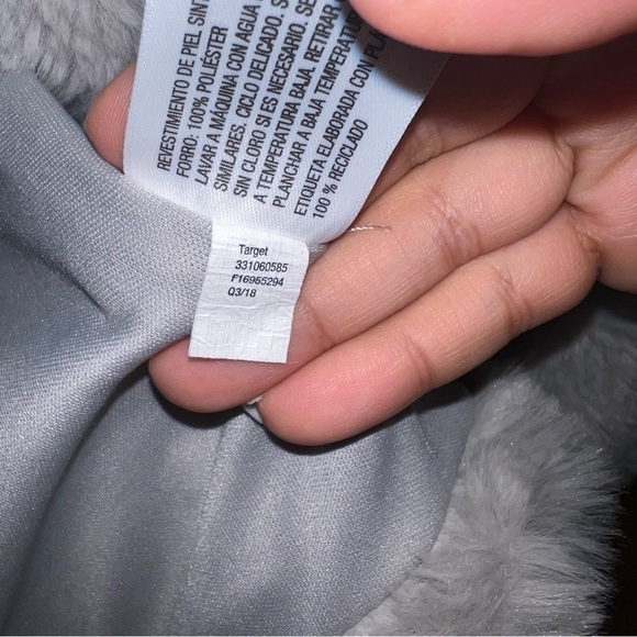 Wild Fable Light Gray Faux Fur Puffy Coat Jacket Size Small - Picture 11 of 14